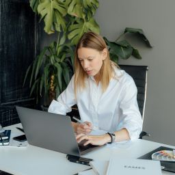 Data Into Leadership Decisions